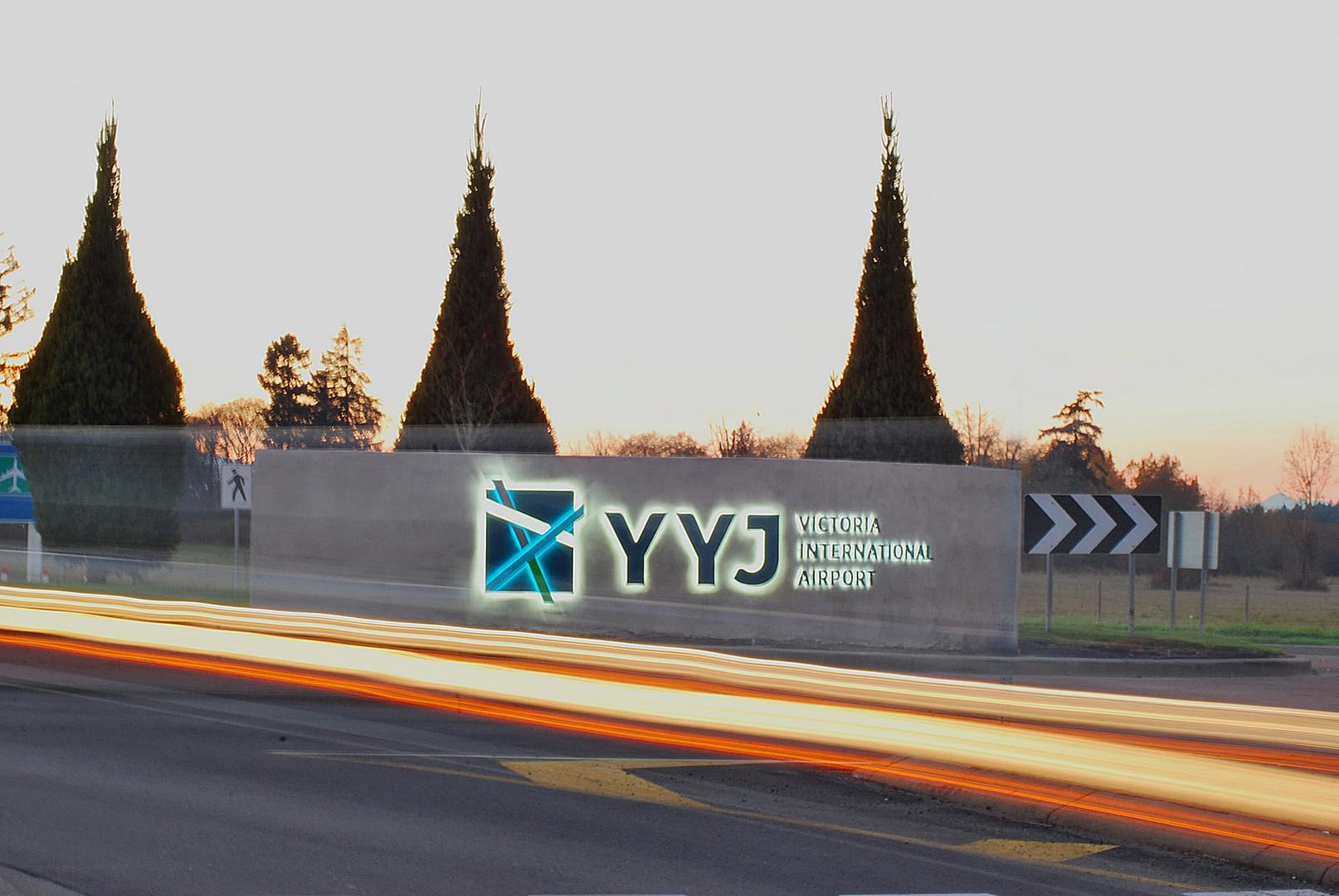 Victoria International Airport (YYJ)